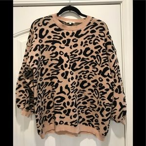 Balloon sleeve leopard sweater